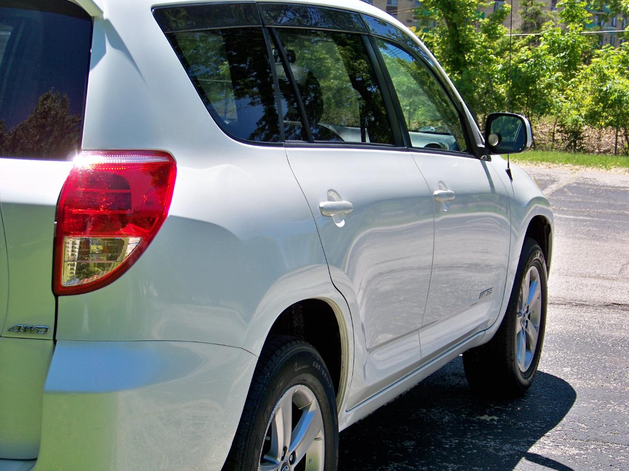 Toyota RAV4 Limited I4 4WD 2008