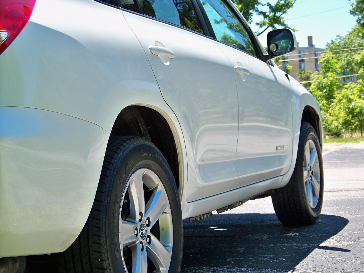 Toyota RAV4 Limited I4 4WD 2008