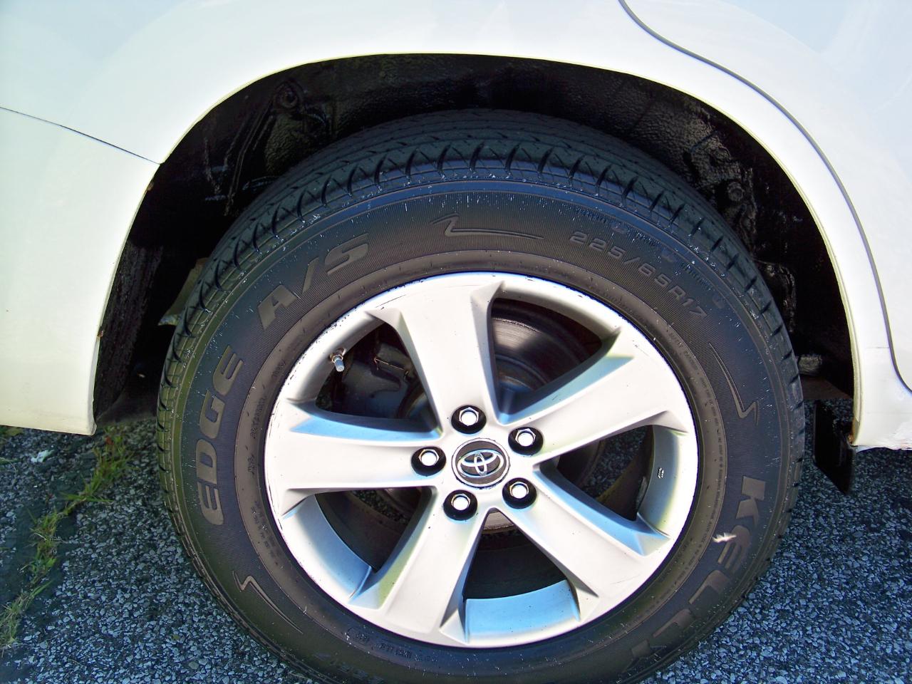 Toyota RAV4 Limited I4 4WD 2008