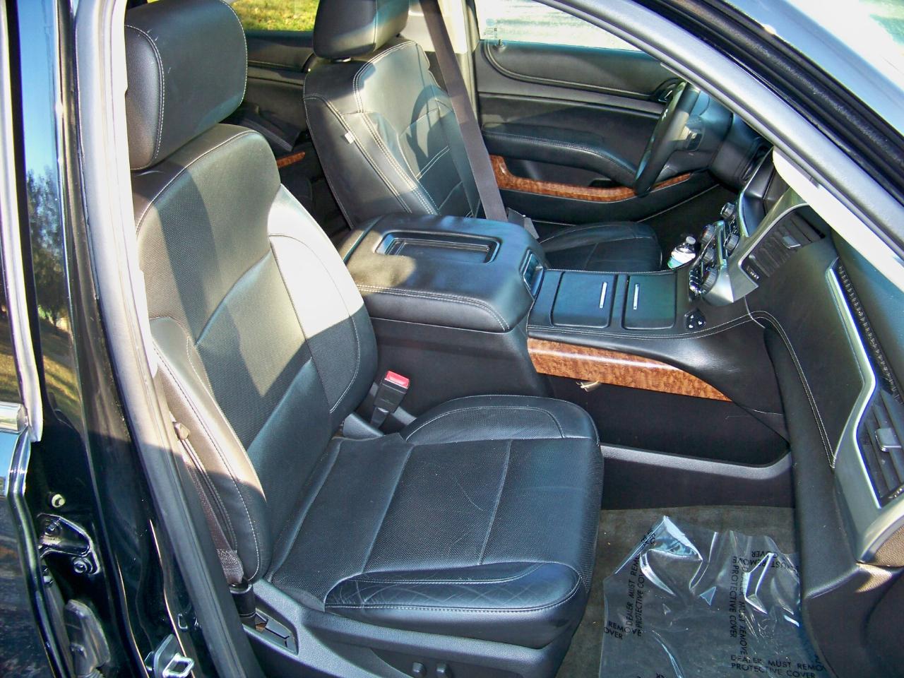 Chevrolet Suburban  2015