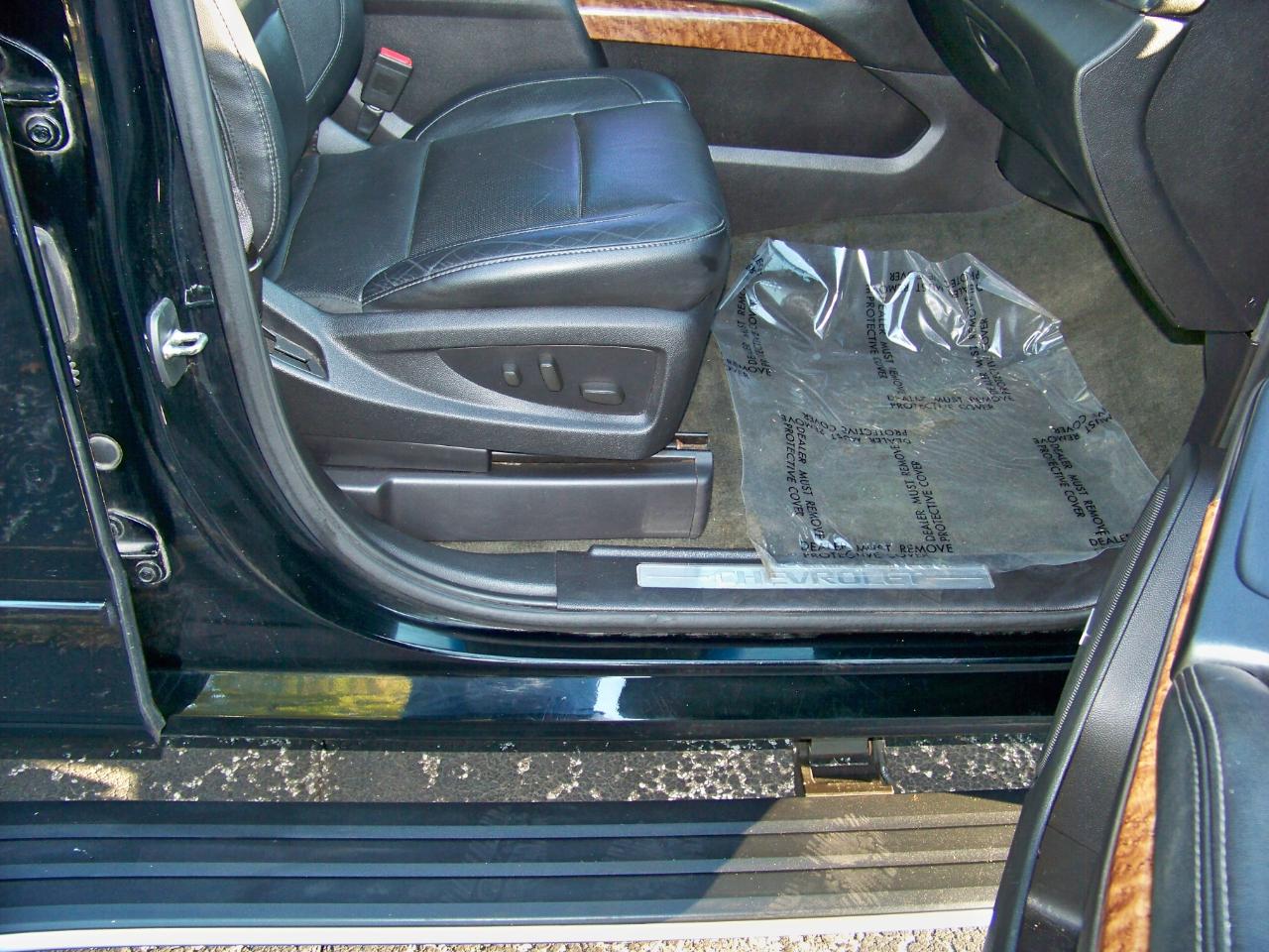 Chevrolet Suburban  2015