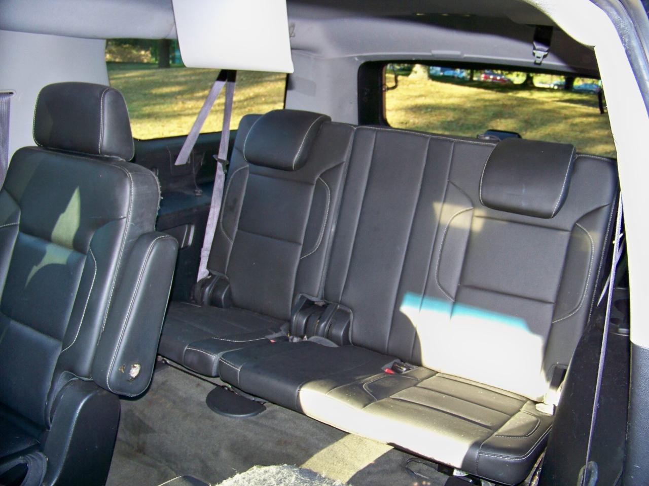 Chevrolet Suburban  2015