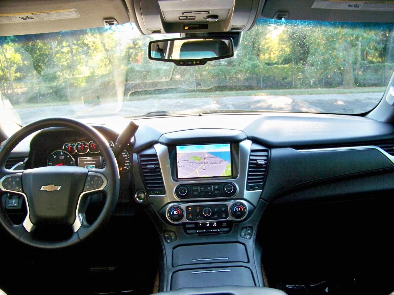 Chevrolet Suburban  2015