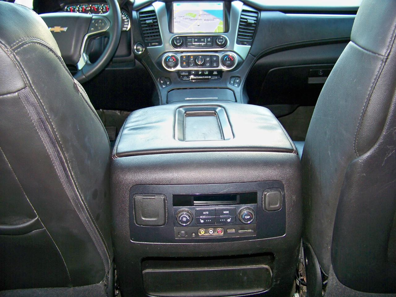 Chevrolet Suburban  2015