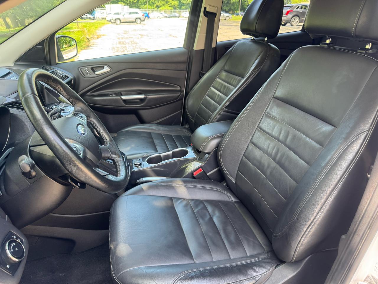 Ford Escape Titanium 4WD 2015