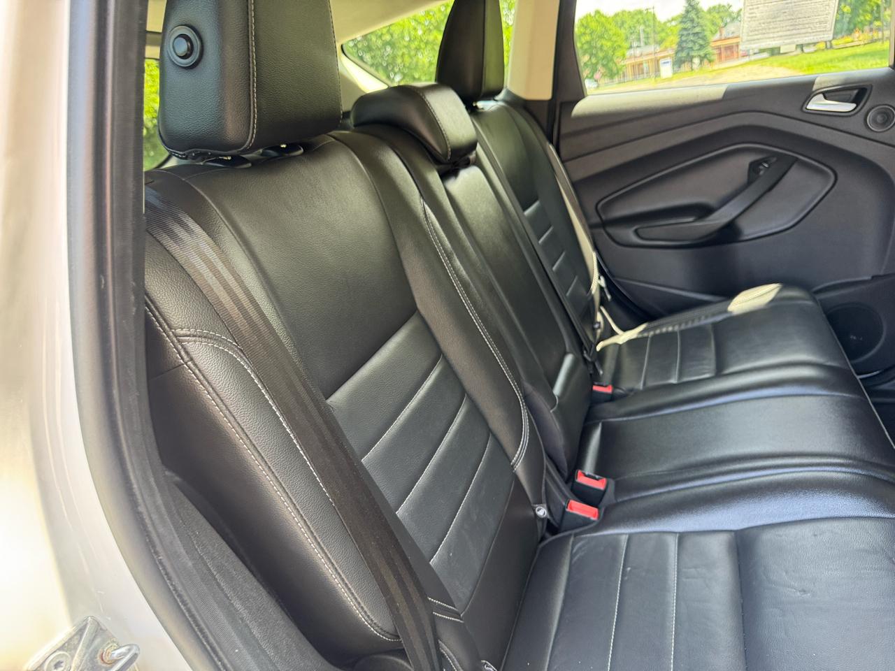 Ford Escape Titanium 4WD 2015