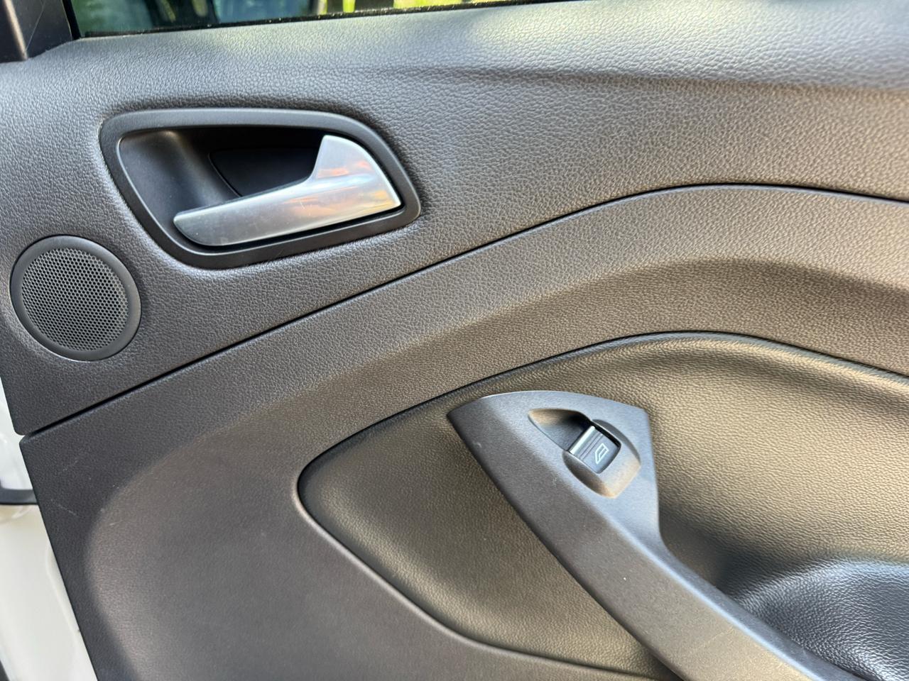 Ford Escape Titanium 4WD 2015