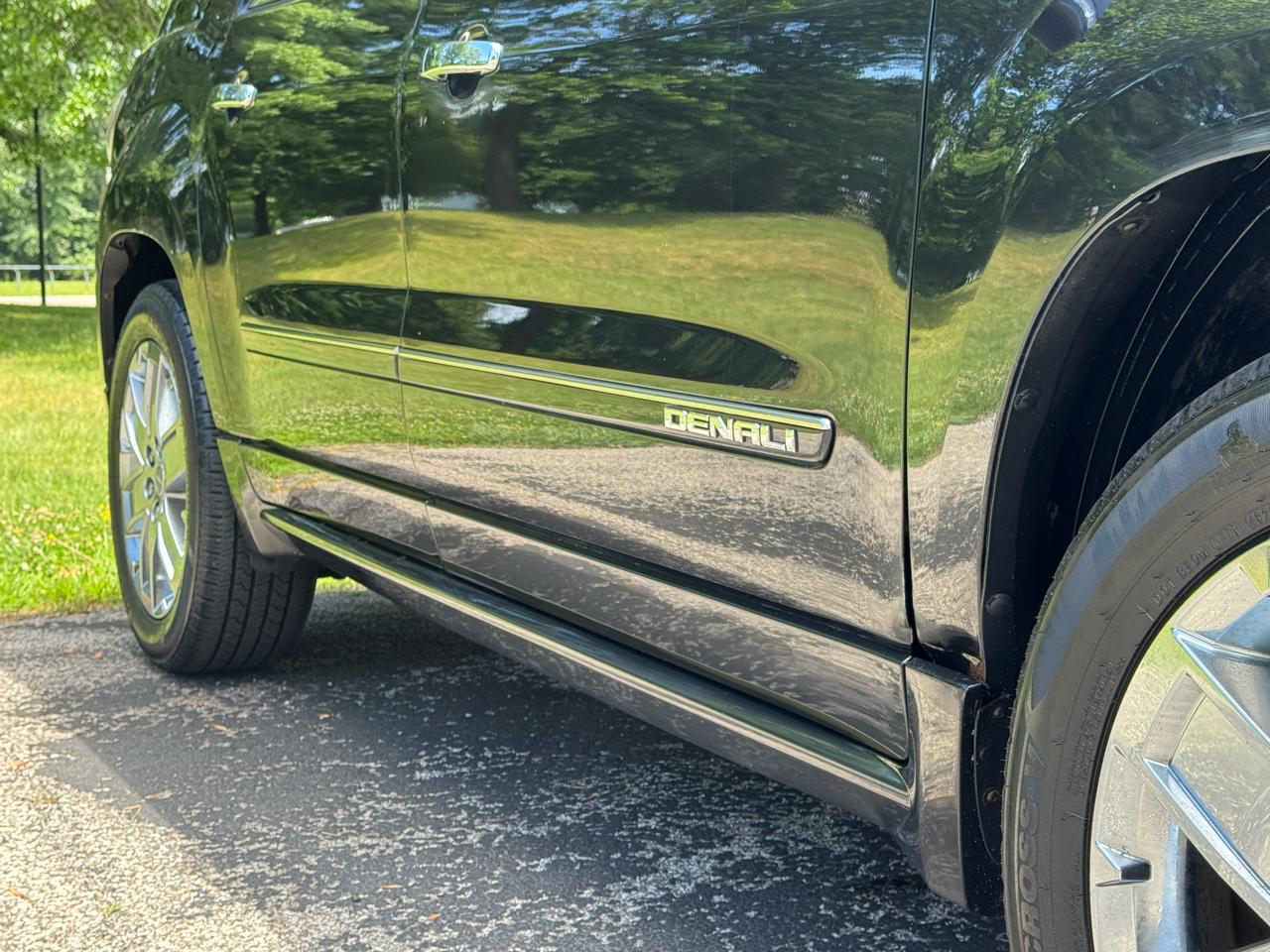 GMC Acadia Denali AWD 2013