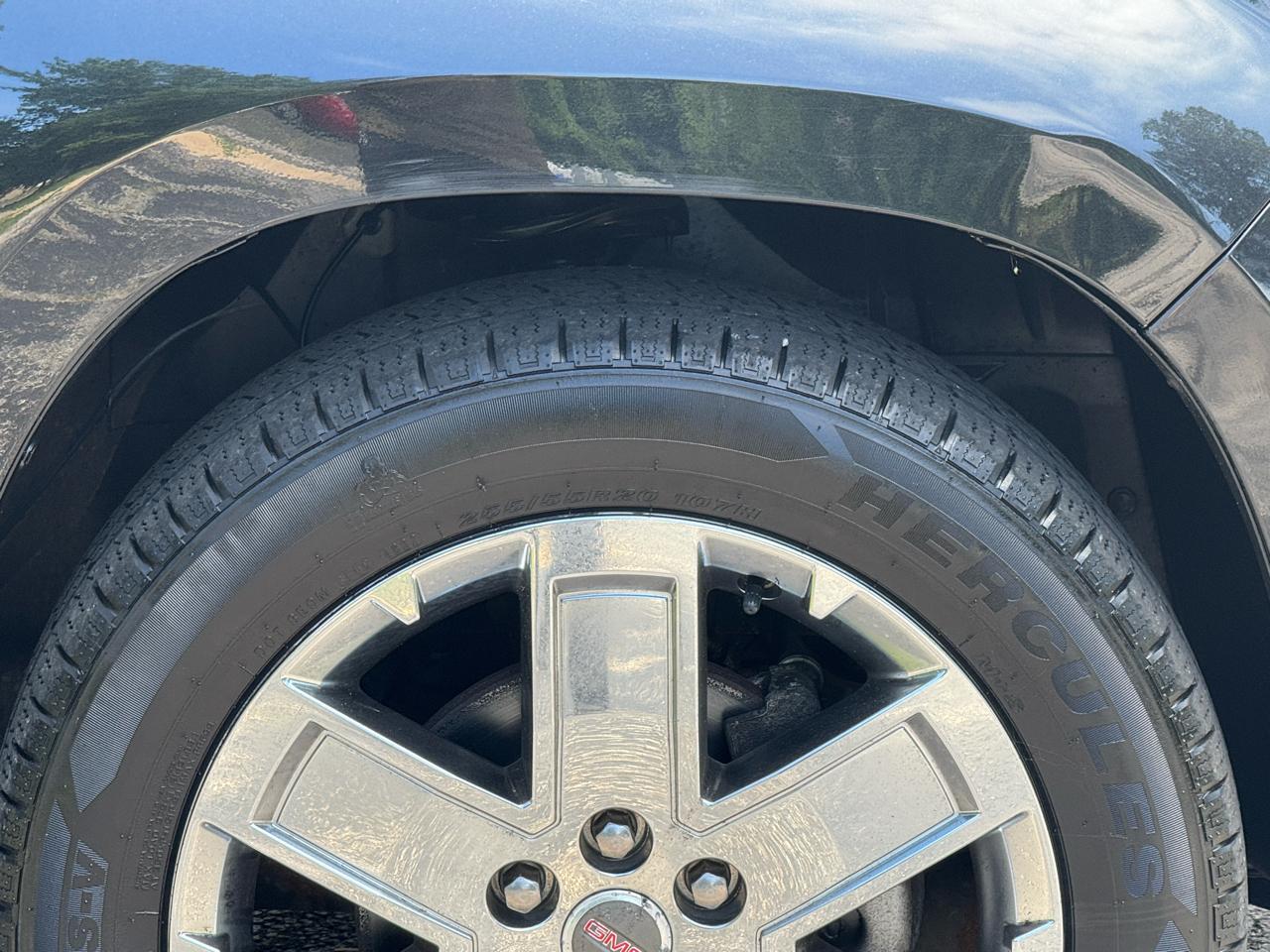 GMC Acadia Denali AWD 2013