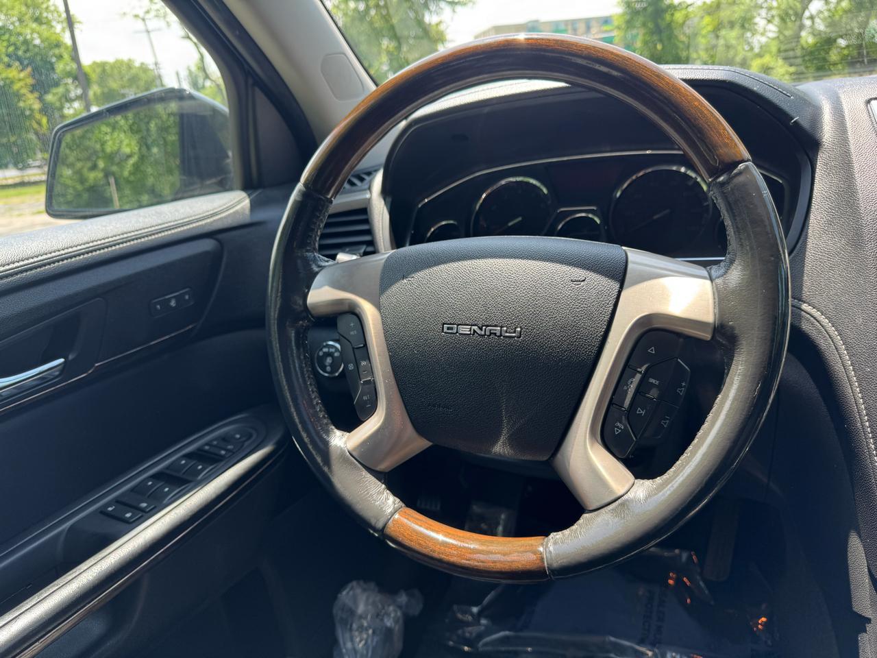 GMC Acadia Denali AWD 2013