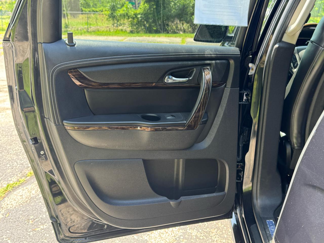 GMC Acadia Denali AWD 2013