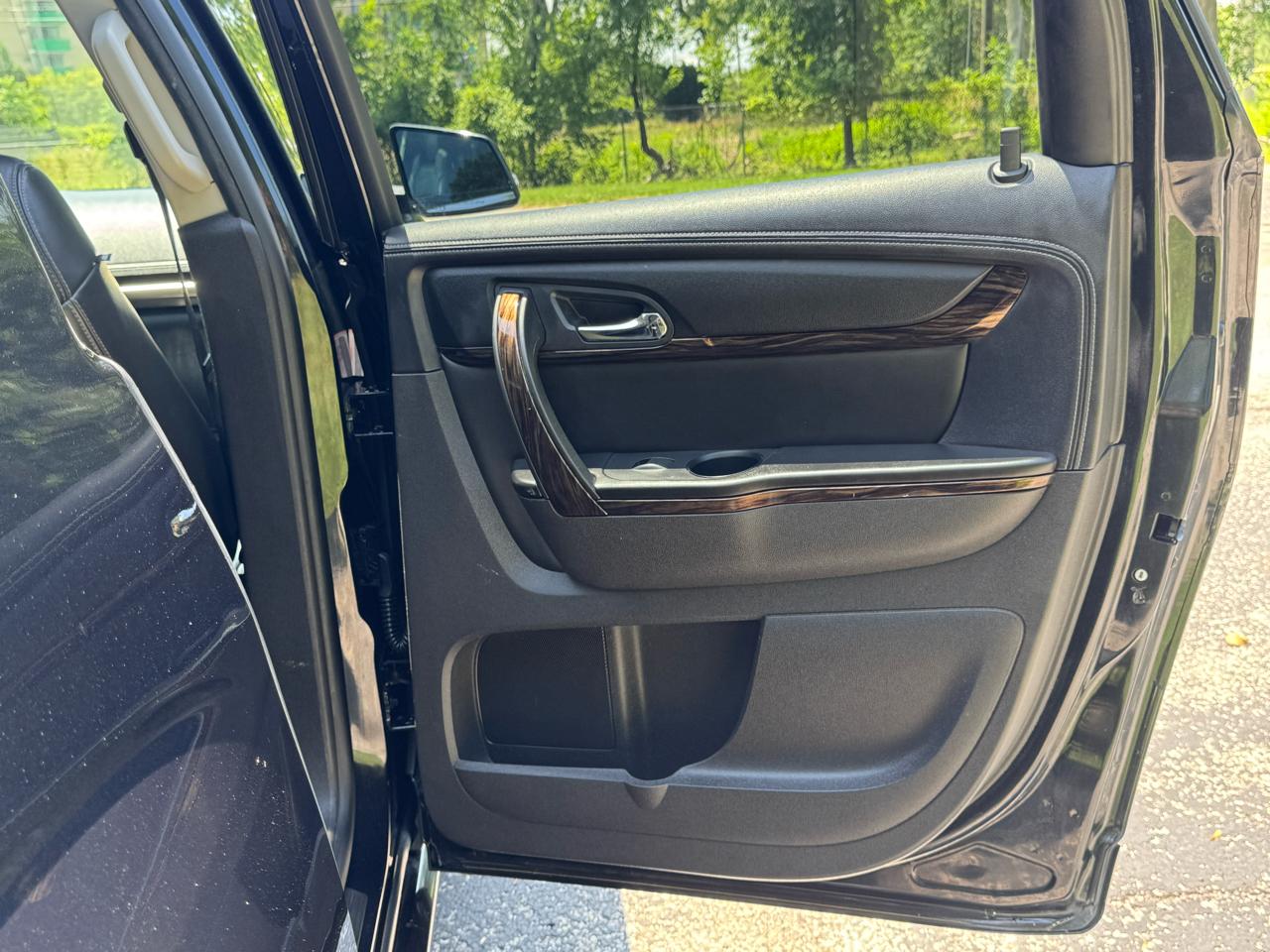 GMC Acadia Denali AWD 2013