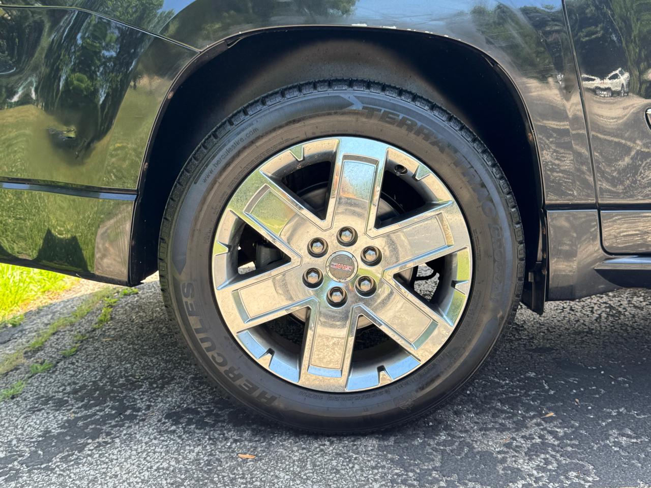 GMC Acadia Denali AWD 2013