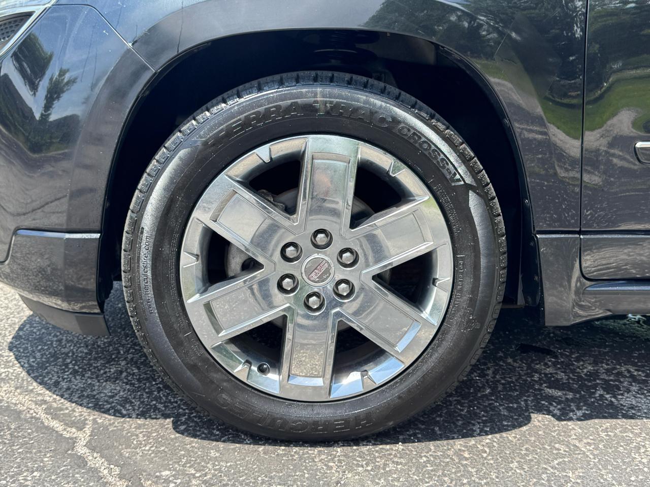 GMC Acadia Denali AWD 2013