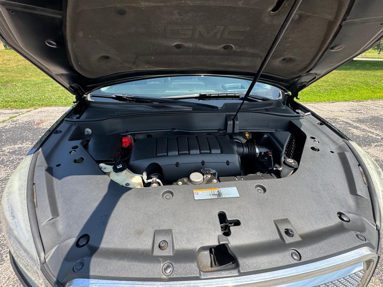 GMC Acadia Denali AWD 2013
