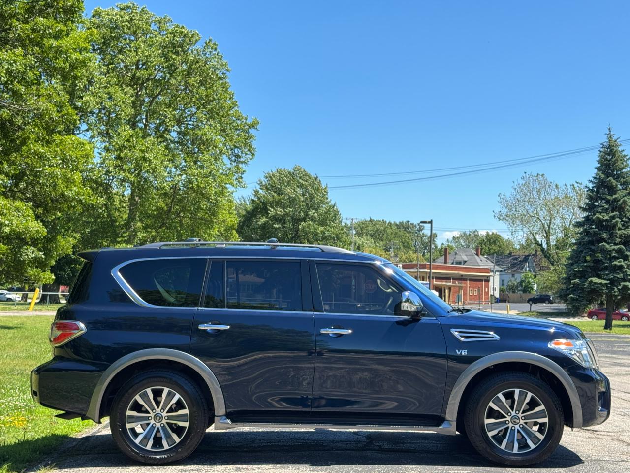 Nissan Armada SV AWD 2018