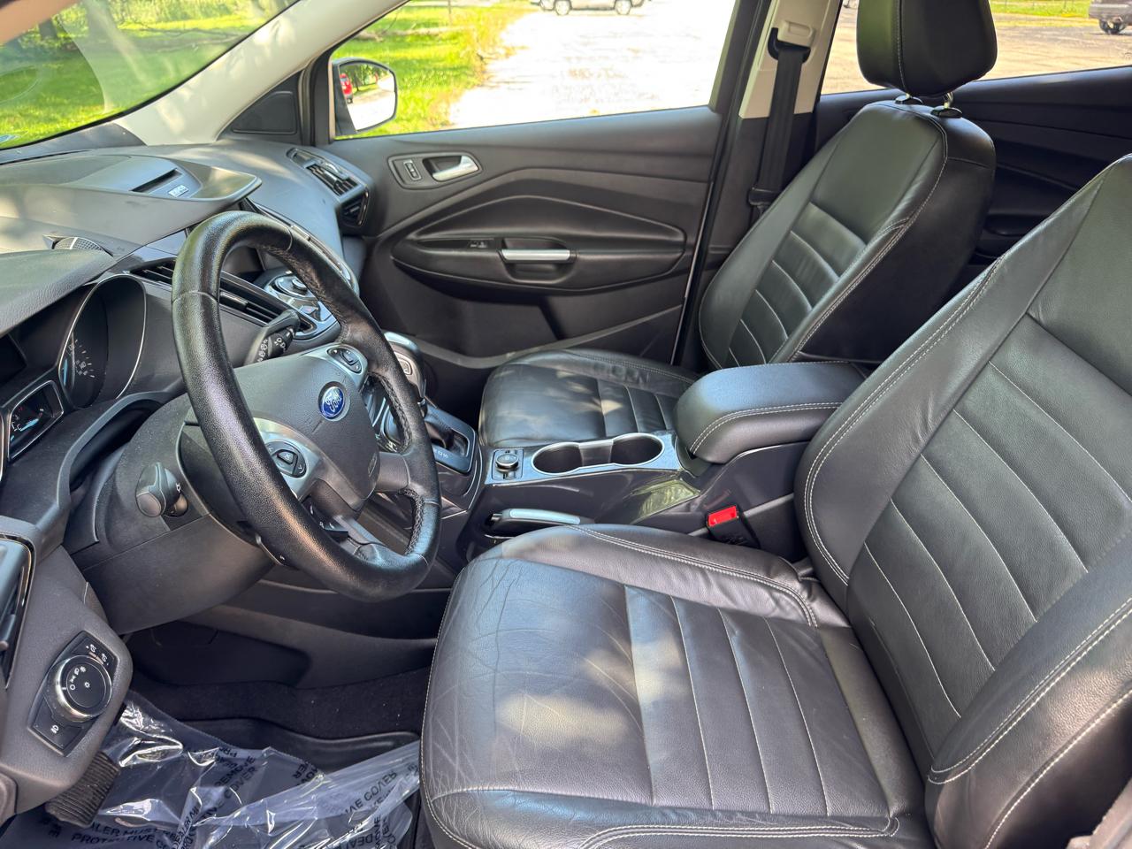 Ford Escape Titanium 4WD 2015