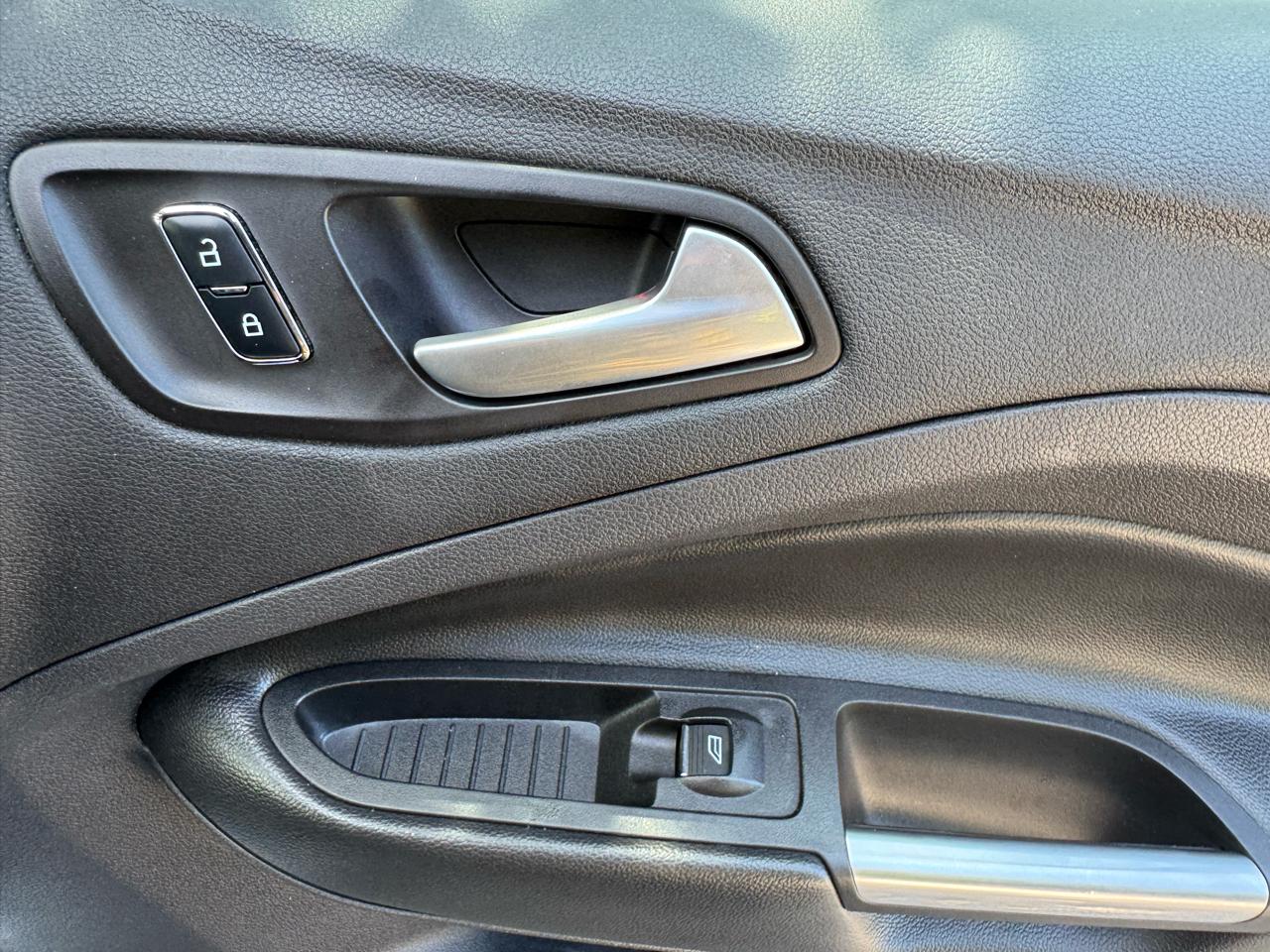 Ford Escape Titanium 4WD 2015