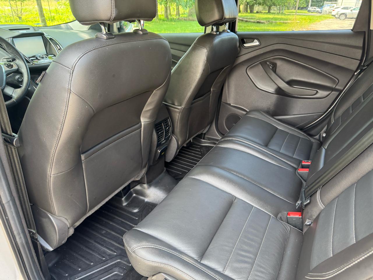 Ford Escape Titanium 4WD 2015