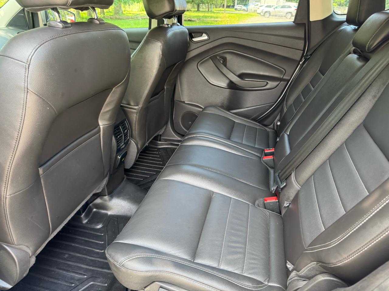 Ford Escape Titanium 4WD 2015