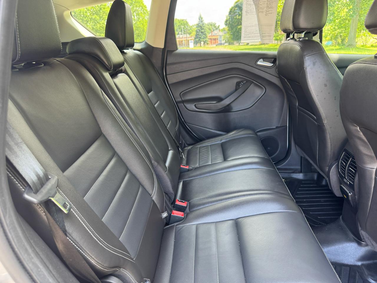 Ford Escape Titanium 4WD 2015