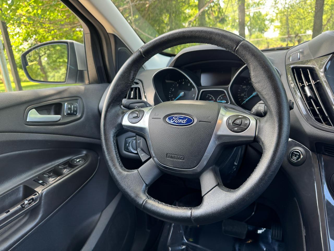 Ford Escape Titanium 4WD 2015