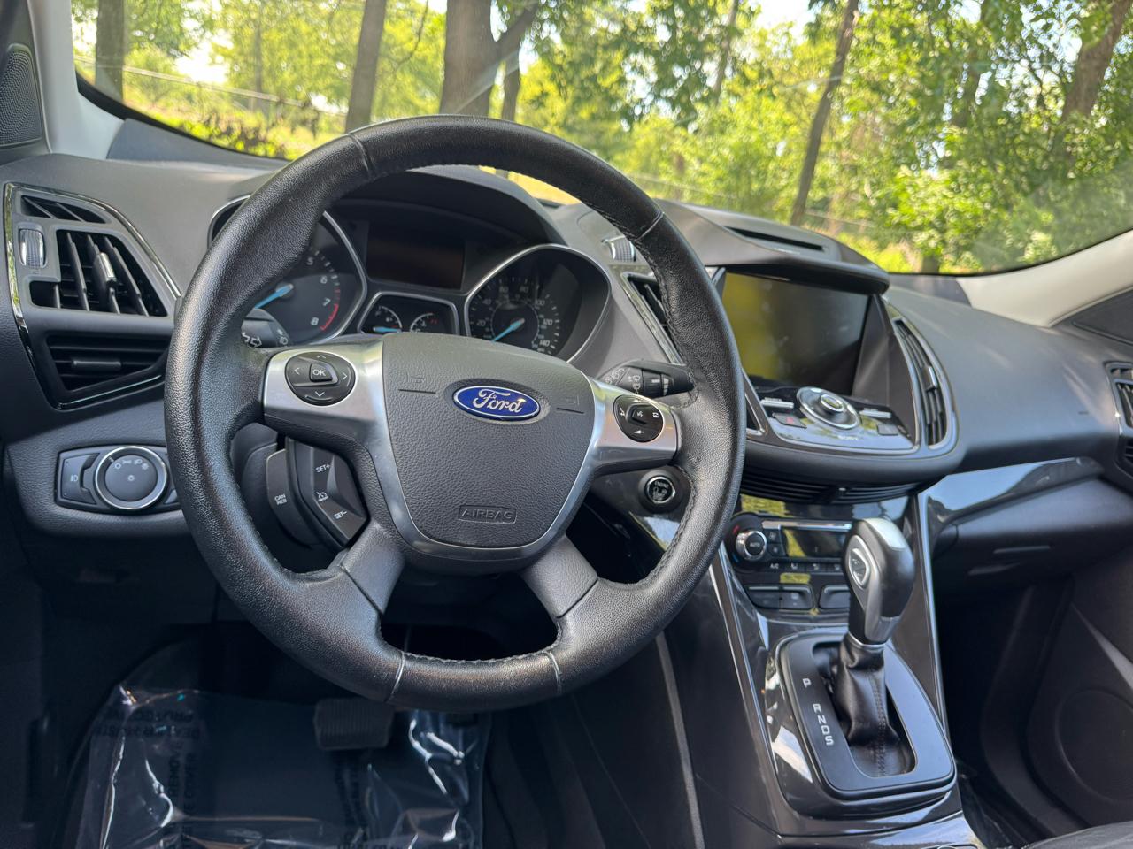 Ford Escape Titanium 4WD 2015