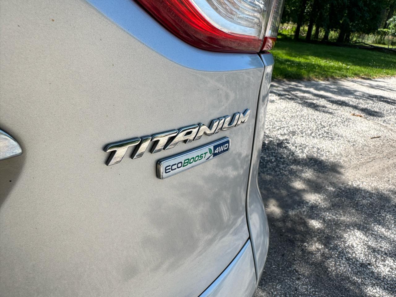 Ford Escape Titanium 4WD 2015