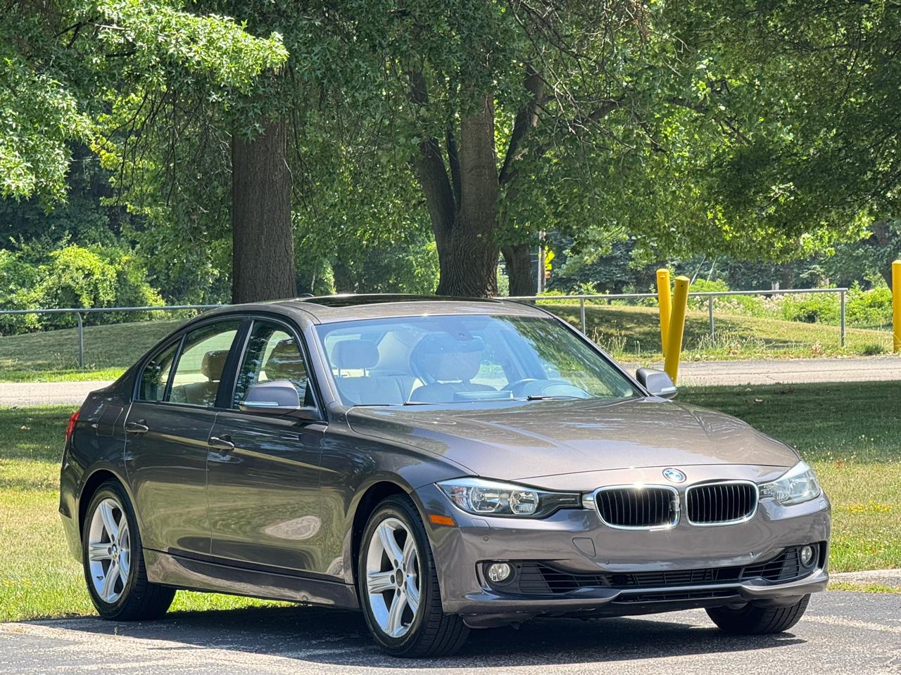 BMW 3-Series 328i xDrive Sedan 2013