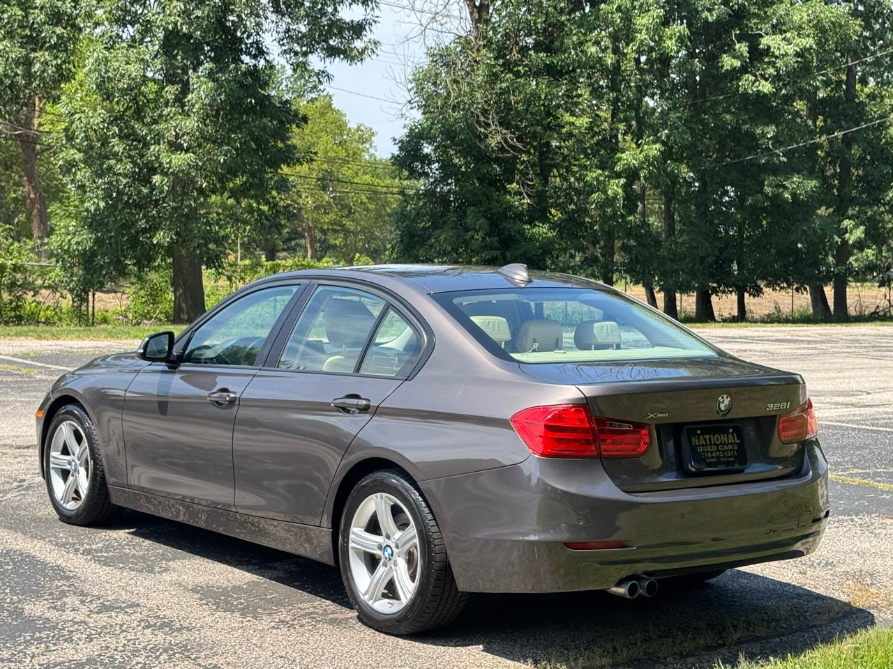BMW 3-Series 328i xDrive Sedan 2013