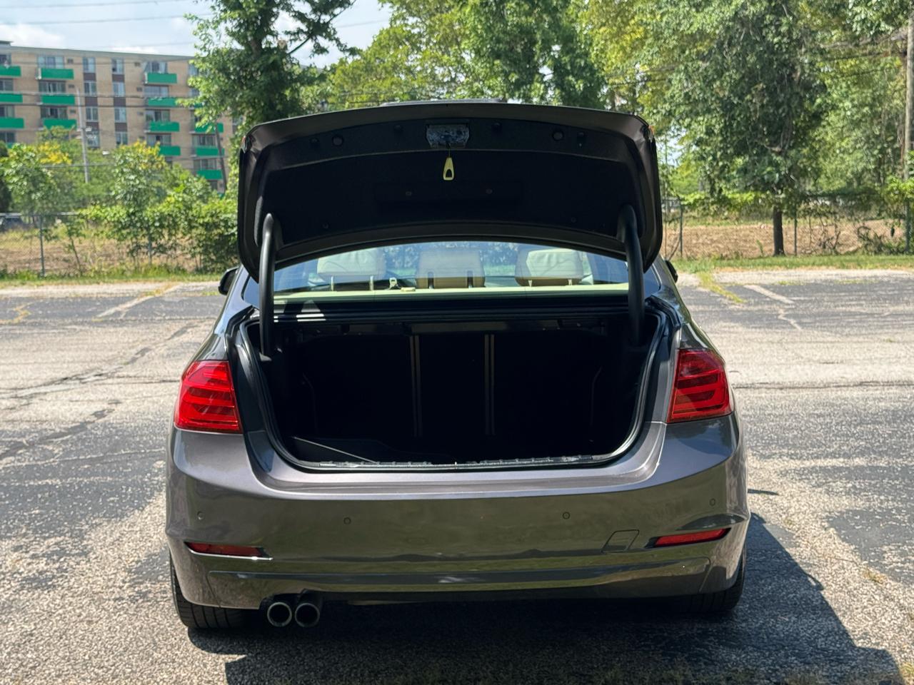 BMW 3-Series 328i xDrive Sedan 2013