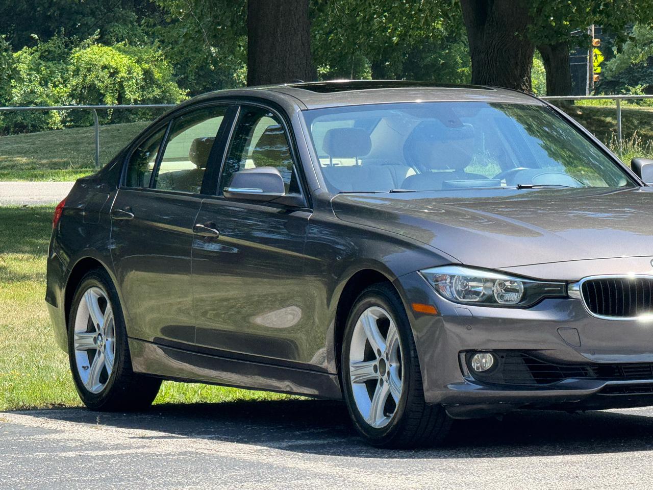 BMW 3-Series 328i xDrive Sedan 2013