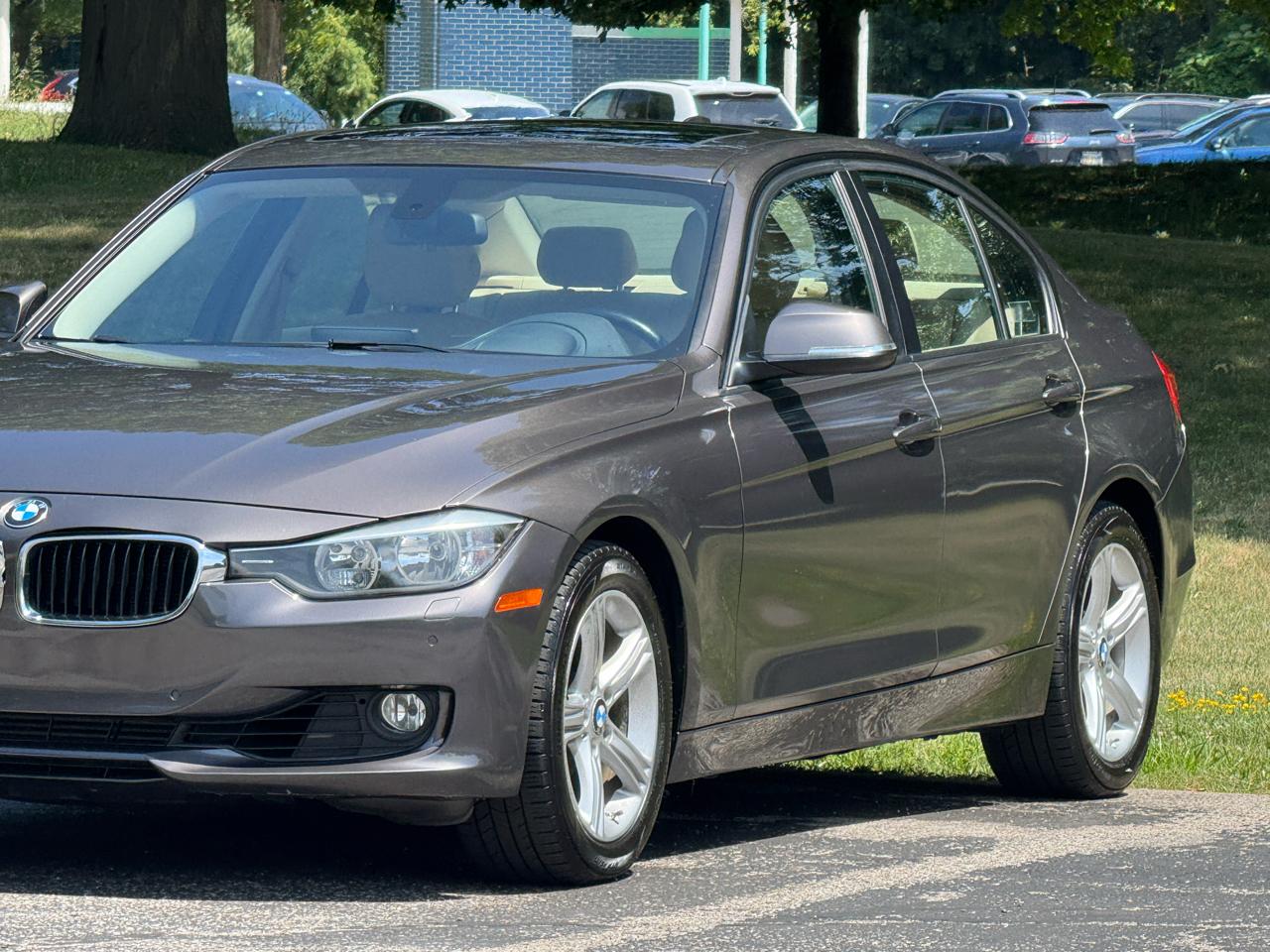 BMW 3-Series 328i xDrive Sedan 2013