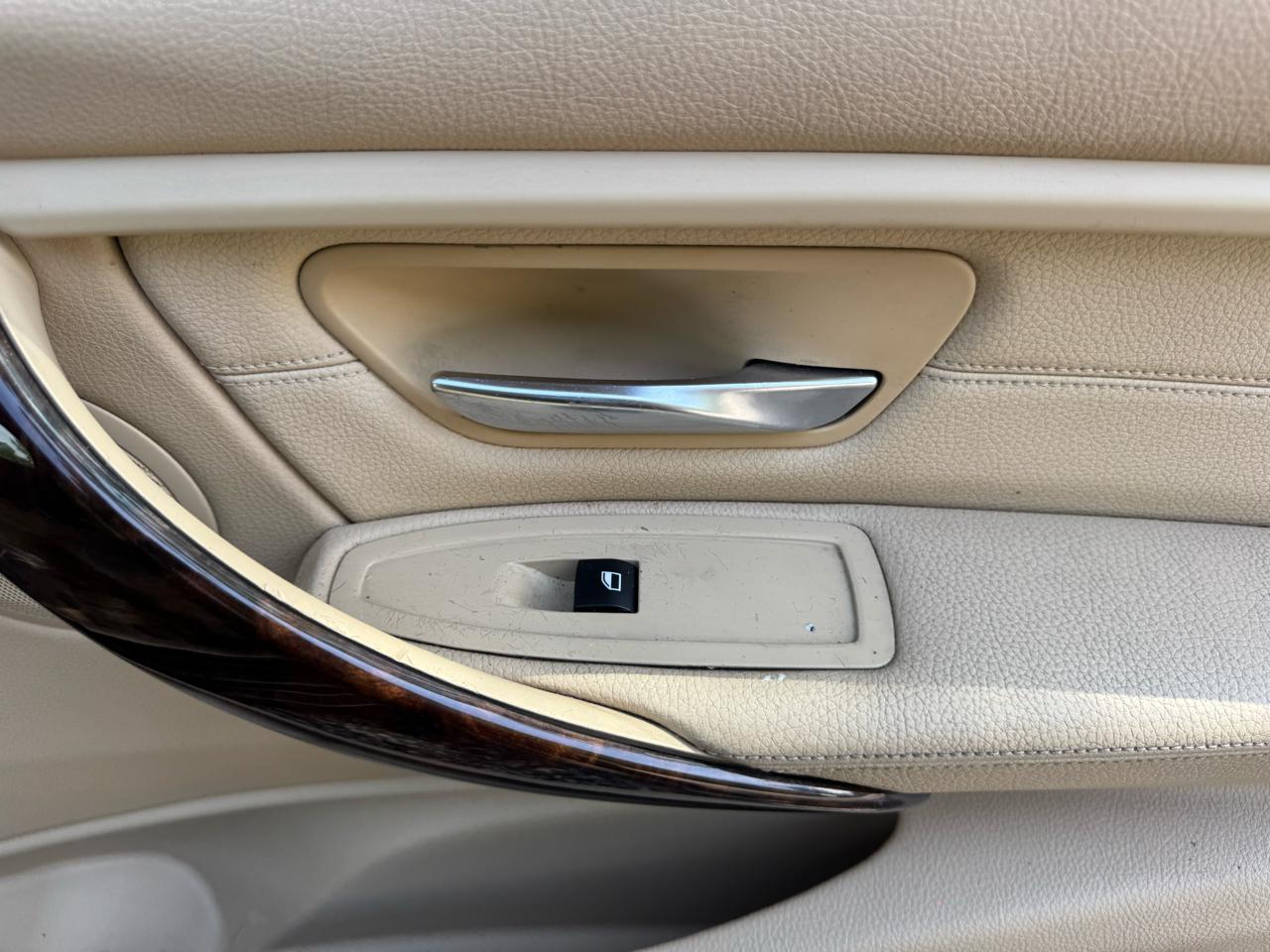 BMW 3-Series 328i xDrive Sedan 2013