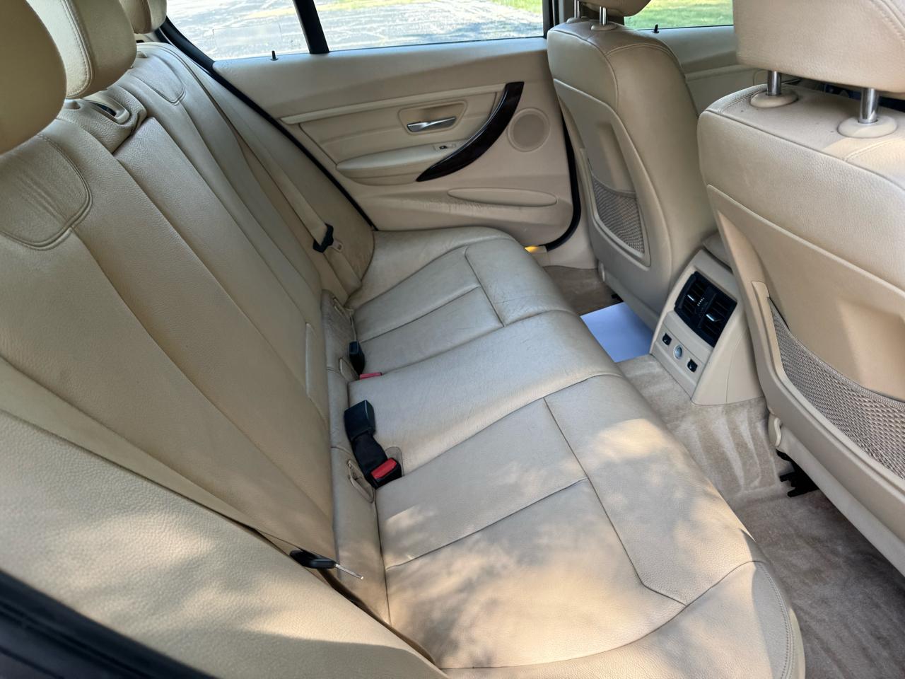 BMW 3-Series 328i xDrive Sedan 2013