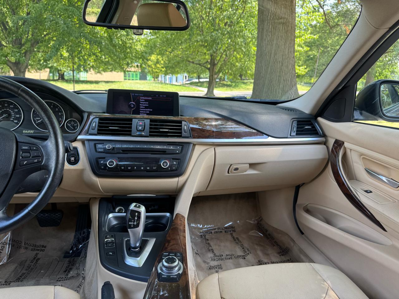 BMW 3-Series 328i xDrive Sedan 2013
