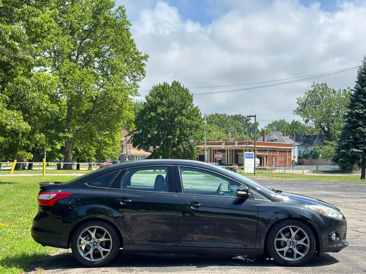 Ford Focus SE Sedan 2014
