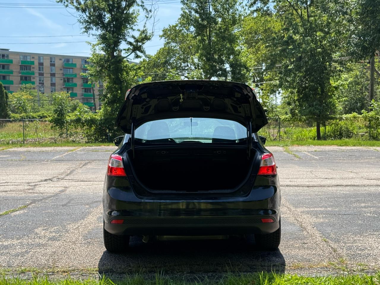 Ford Focus SE Sedan 2014