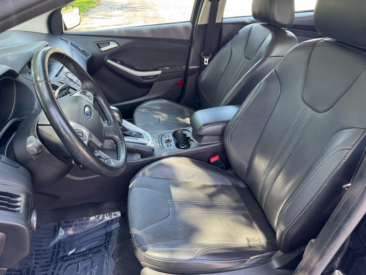 Ford Focus SE Sedan 2014