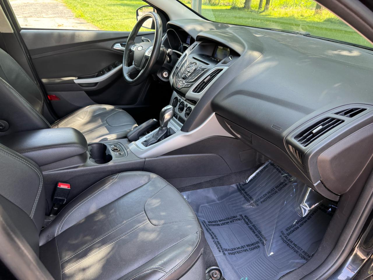 Ford Focus SE Sedan 2014