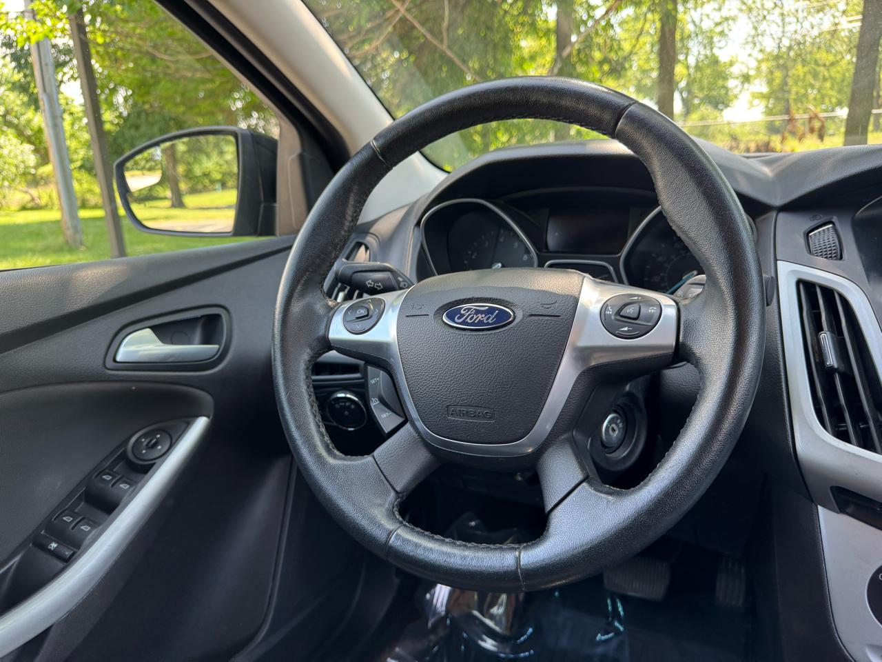 Ford Focus SE Sedan 2014