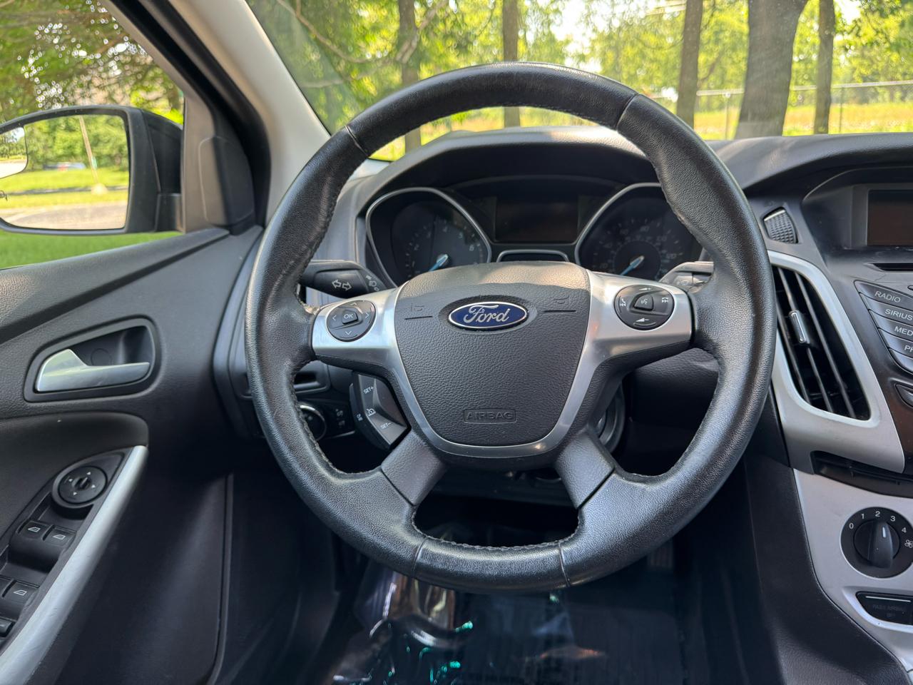Ford Focus SE Sedan 2014