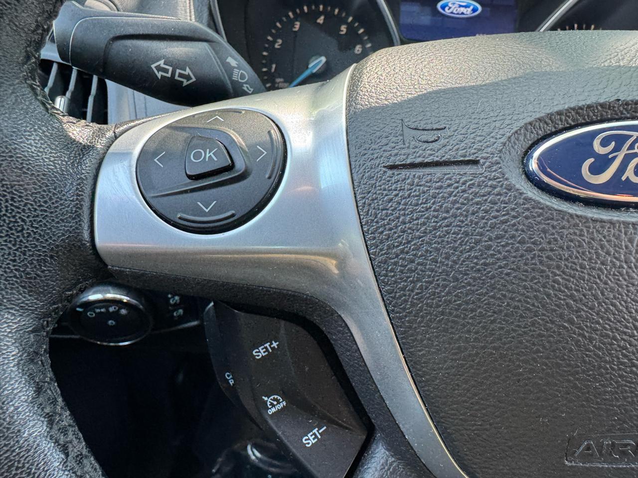Ford Focus SE Sedan 2014