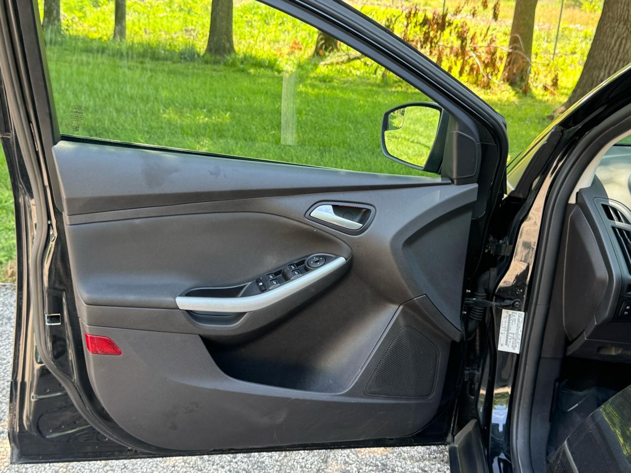 Ford Focus SE Sedan 2014