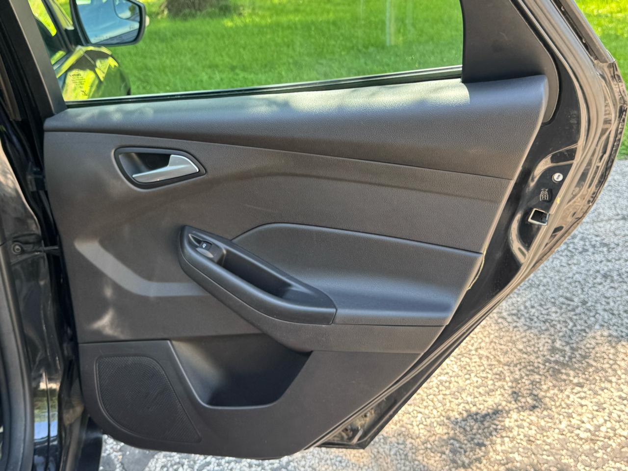 Ford Focus SE Sedan 2014