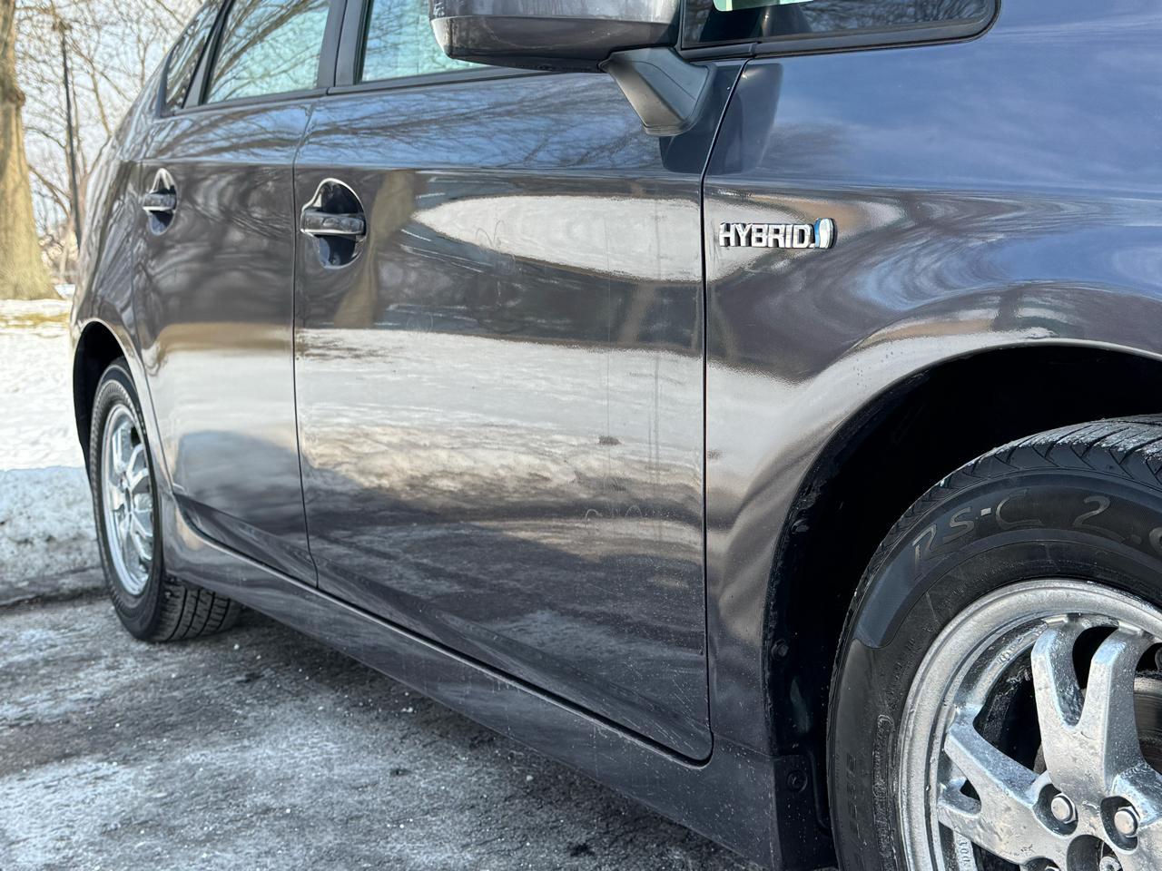 Toyota Prius Prius V 2010