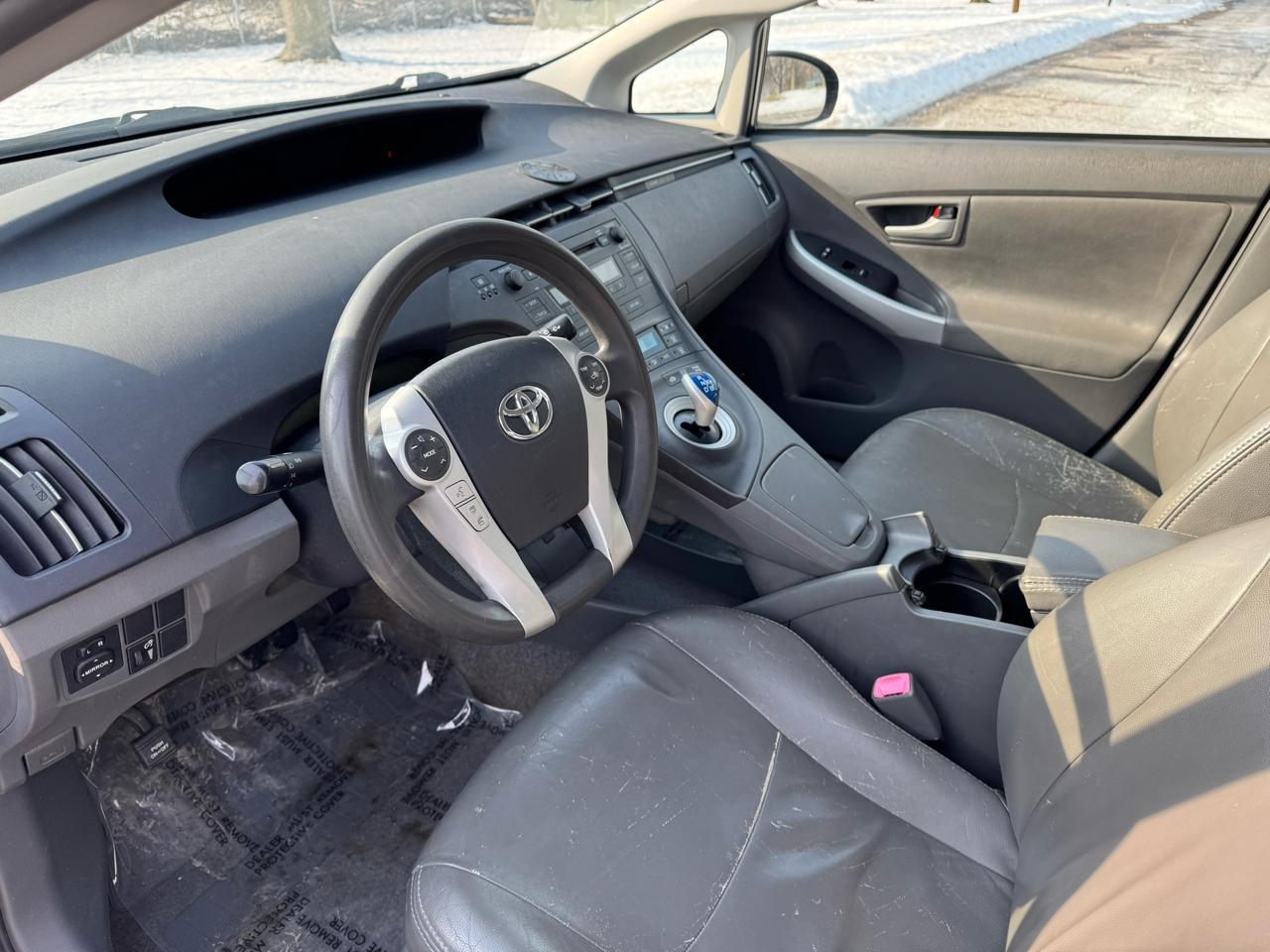 Toyota Prius Prius V 2010
