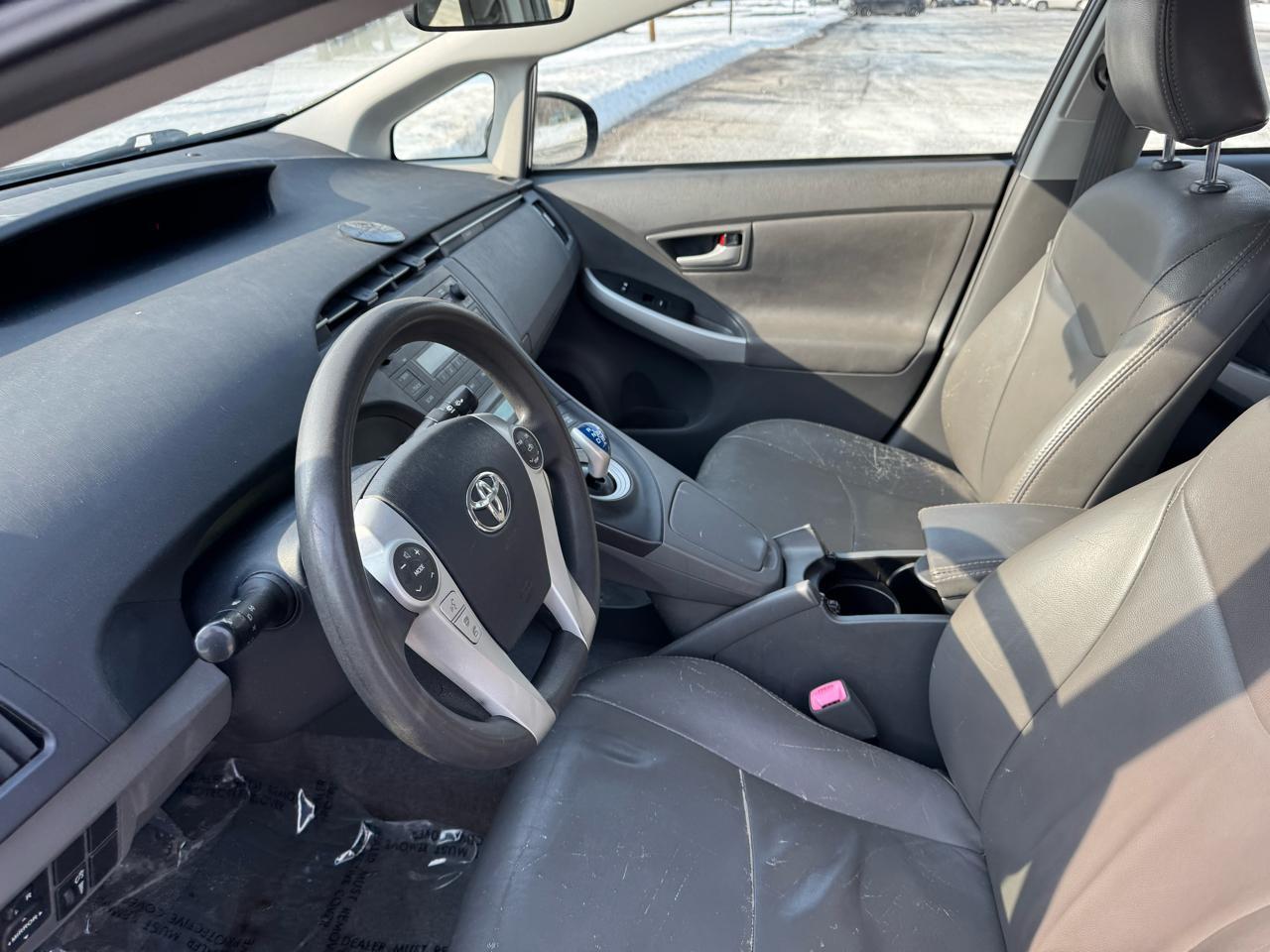 Toyota Prius Prius V 2010