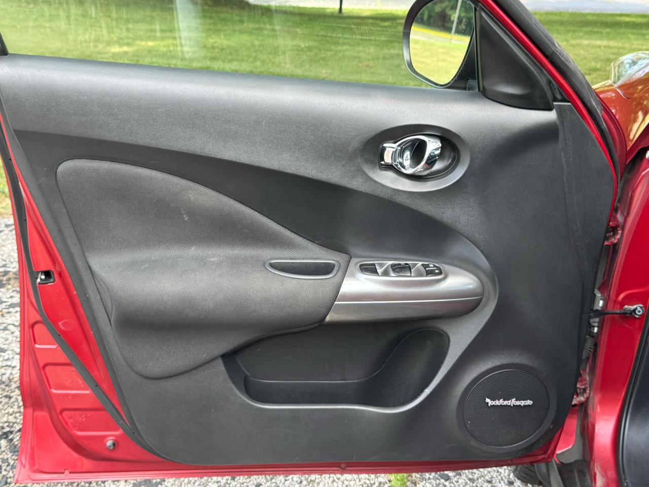 Nissan Juke S AWD 2013