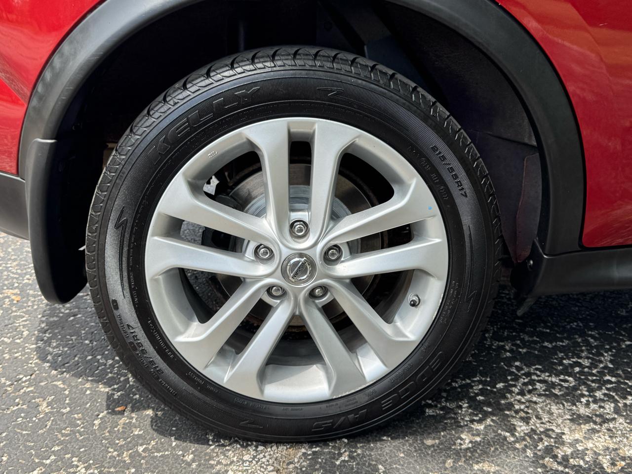 Nissan Juke S AWD 2013